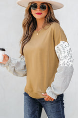 Sweat-shirt col rond camel imprimé floral et rayé à manches volantées