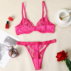 💗 Ensemble Lingerie « Fuchsia Romance » – Broderie passion & satin éclatant ✨