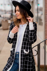 Cardigan ouvert à carreaux noirs avec bords color block et poche-A WOMAN WE LOVE
