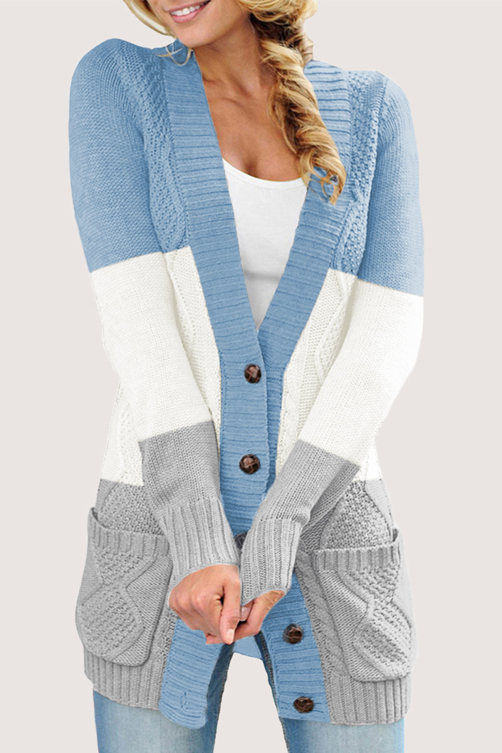 Cardigan bleu avec poche avant et fermeture à boutons-A WOMAN WE LOVE