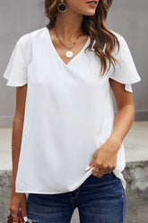 Short sleeve t-shirt with white v-neck