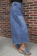 Pantalon en denim à jambe large et court plissé bleu crépuscule avec boutons taille haute