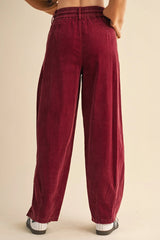 Pantalon en velours côtelé bordeaux ou marron à taille élastiquée et cordon