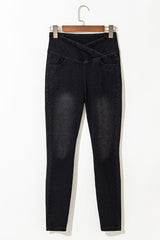 Black stretch jeggings with arched waist, slim fit