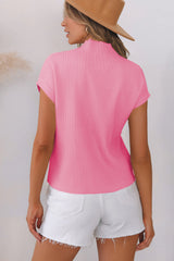 Pink sweater with short sleeve in ribbed knitting *