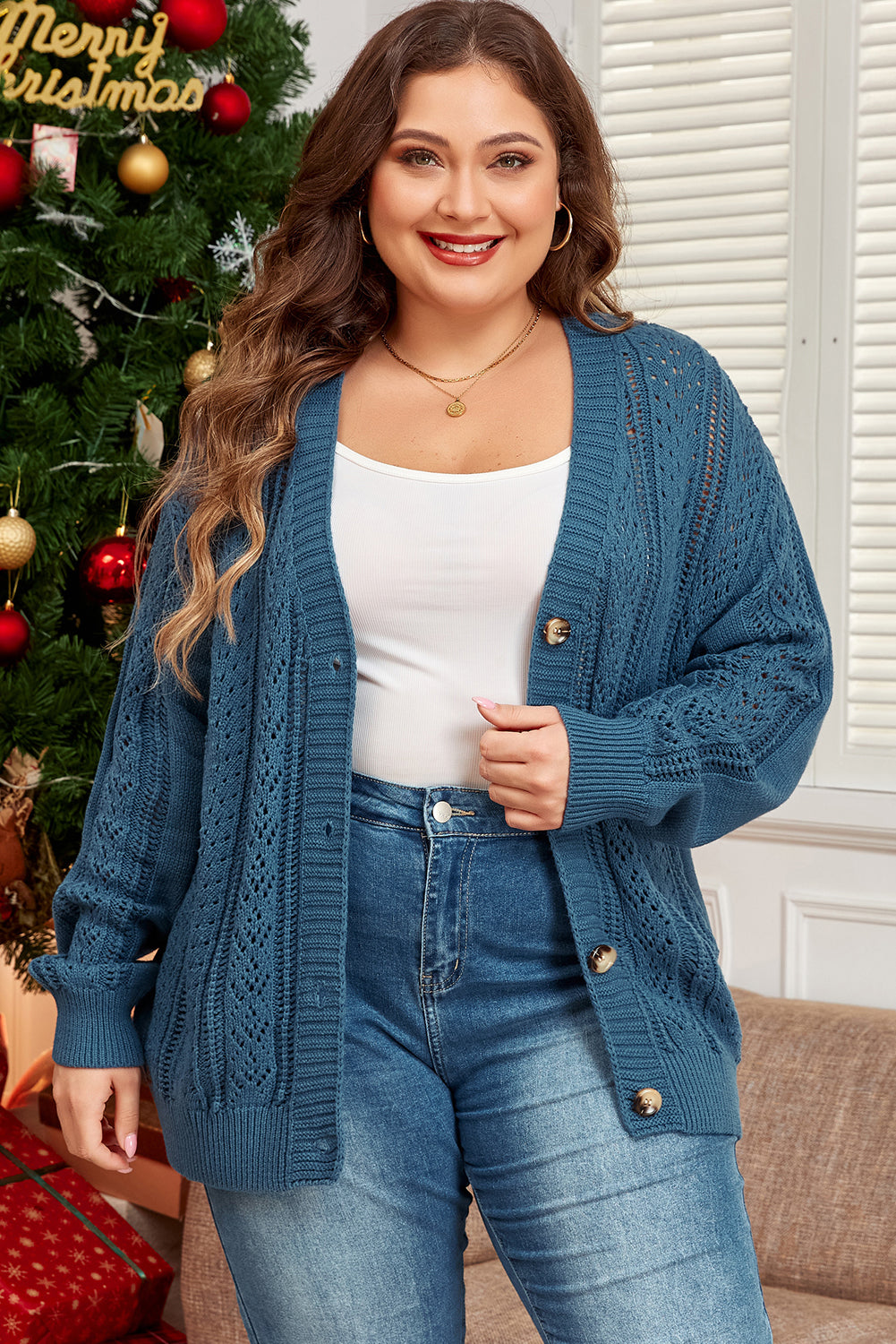 Cardigan en tricot ouvert avec col en V et boutons sur le devant, épaules tombantes, grande taille, bleu sarcelle-A WOMAN WE LOVE