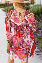 Vestido de gran tamaño con flores rosadas mixtas, mangas largas, cuidados en V, cordones de espalda huecos