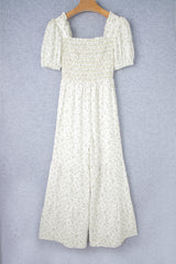 Combinaison blanche à manches courtes bouffantes et smockée à fleurs style bohème-A WOMAN WE LOVE