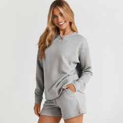 Ensemble haut texturé gris à manches longues et short à cordon