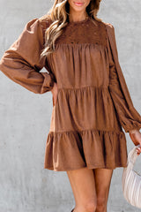 Mini ruffle y pelusa en encaje floral de crochet