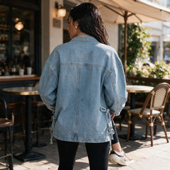 Veste en jean bleu délavé oversize à poches et liens latéraux