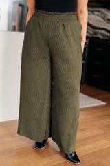 Plus Size Jungle Green Textured Ruched High Waisted Casual Pants