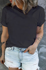 Camiseta negra con mangas enrolladas y cuello redondo, gran tamaño