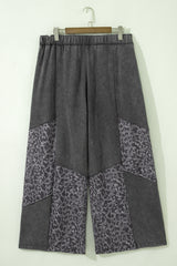 Pantalon large gris foncé délavé grande taille à empiècements léopard