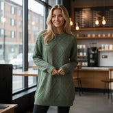 Large knitted knitting sweater dress green tortop with drooping shoulder shoulders