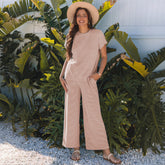 T-shirt with short sleeves and pants*