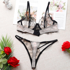 🖤 Ensemble Lingerie « Secret Bloom » – Broderie florale et transparence audacieuse ✨