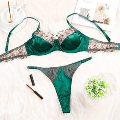 💚 Ensemble Lingerie « Emerald Kiss » – Satin précieux & broderies florales ✨