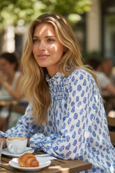 Chemise froncée à col volanté et manches lanternes *