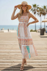 Vestido de verano multicolor con estampado bohemio y cuadrado