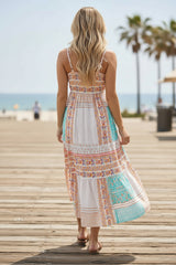 Vestido de verano multicolor con estampado bohemio y cuadrado