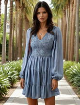 Long-sleeved mini-robe *