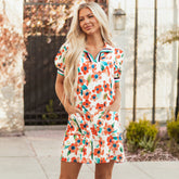 Robe courte à volants et manches courtes bouffantes