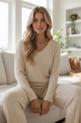 Office two -piece loose knitting *