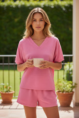 Ensemble t-shirt et short texturé rose à col en V
