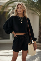 Ensemble short et pull à épaules tombantes en tricot texturé de couleur unie noir