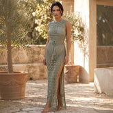 ✨ SAHARA DIVINE – La robe crochet longue verte qui incarne l’élégance solaire
