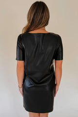 Robe T-shirt ample noire en similicuir *