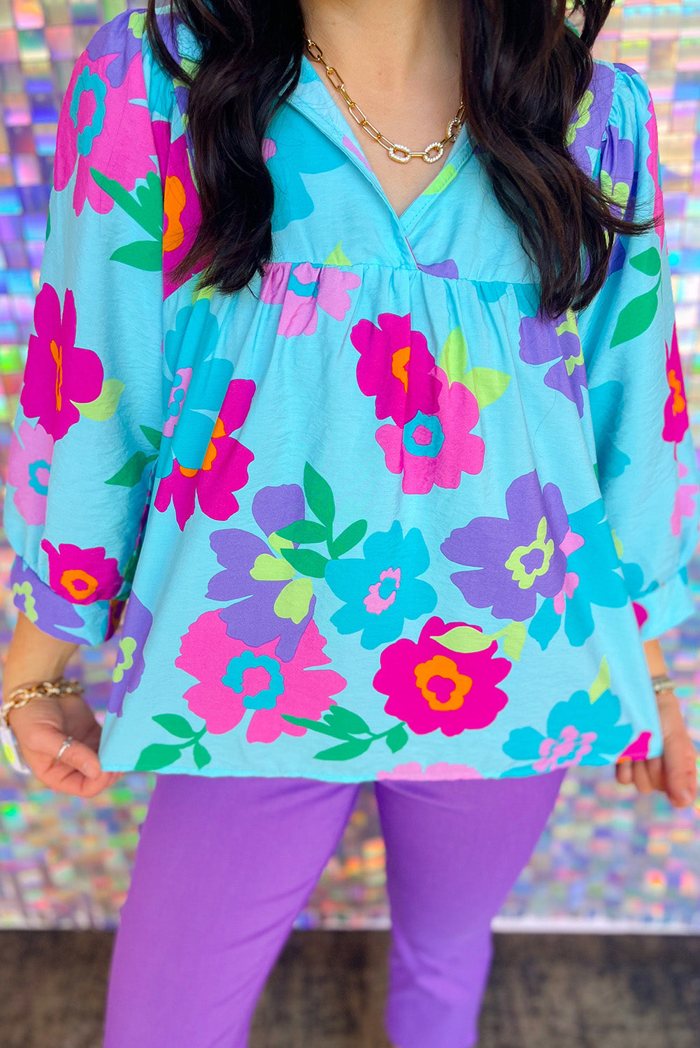 Chemisier babydoll bleu clair à imprimé floral et col en V cranté de grande taille-A WOMAN WE LOVE