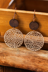 Boucles d'oreilles pendantes rondes en bois ajourées kaki-A WOMAN WE LOVE