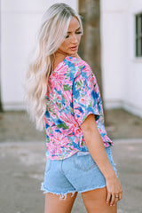 V-collar-collar t-shirt and pink floral print