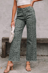 Jean taille haute à jambe large et bord effiloché léopard gris