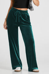 Evergreen - Pantalon large uni à taille avec cordon de serrage-A WOMAN WE LOVE