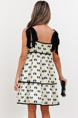 Robe taille haute à imprimé nœud et bretelles à nouer *