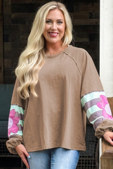 Sweat-shirt grande taille beige clair à manches bouffantes et patchwork floral