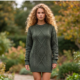 Large knitted knitting sweater dress green tortop with drooping shoulder shoulders
