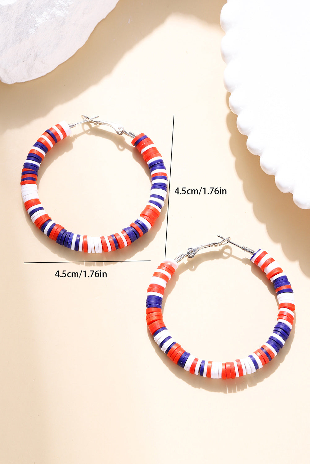 Boucles d'oreilles créoles en perles multicolores patriotiques rouges ardentes-A WOMAN WE LOVE