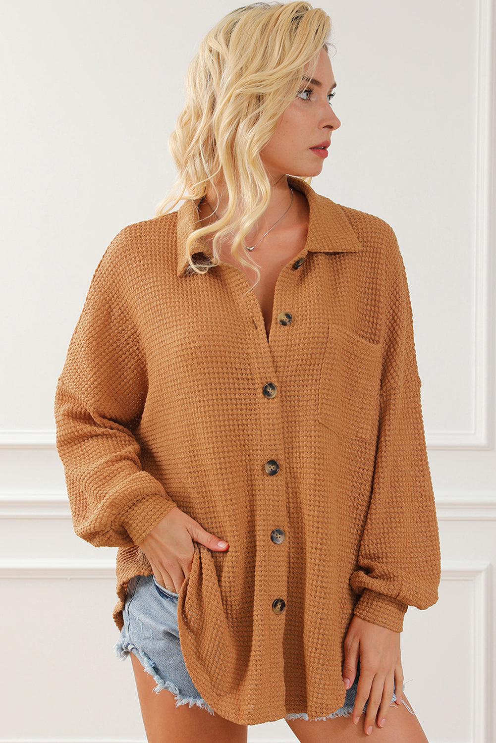 Chemise décontractée boutonnée en tricot gaufré marron-A WOMAN WE LOVE