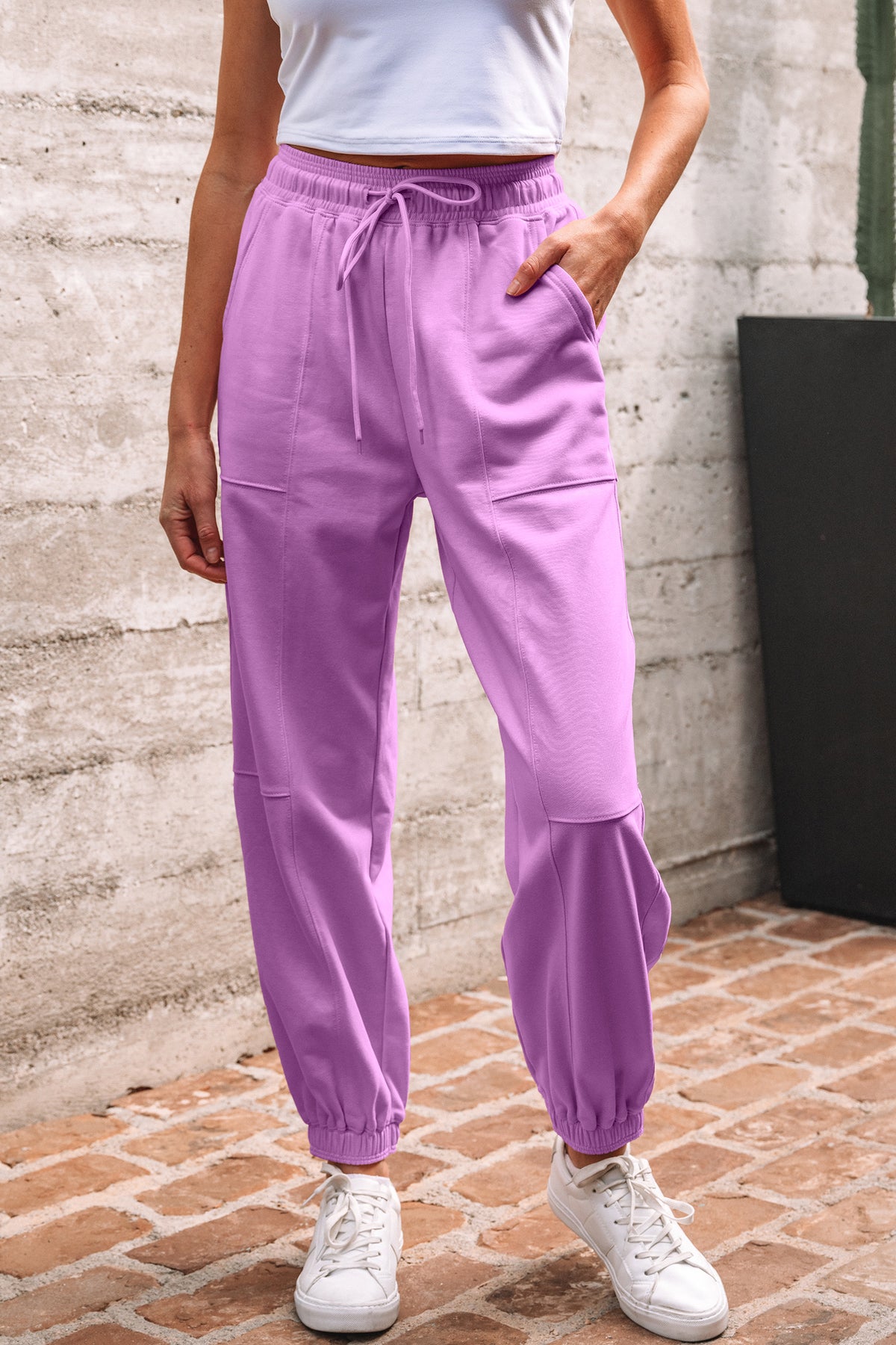 Pantalon de jogger de couleur avec cordon de serrage