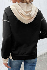 Sweat à capuche noir avec surpiqûres contrastantes