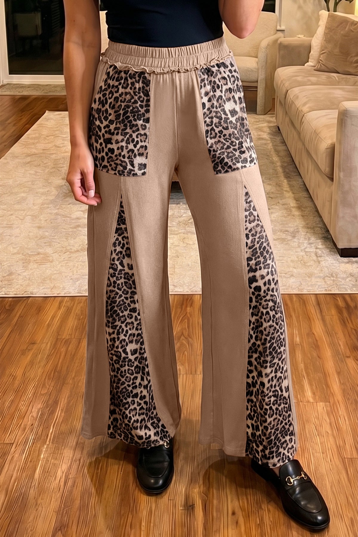 Pantalon large en patchwork léopard à lavage minéral jaune paille