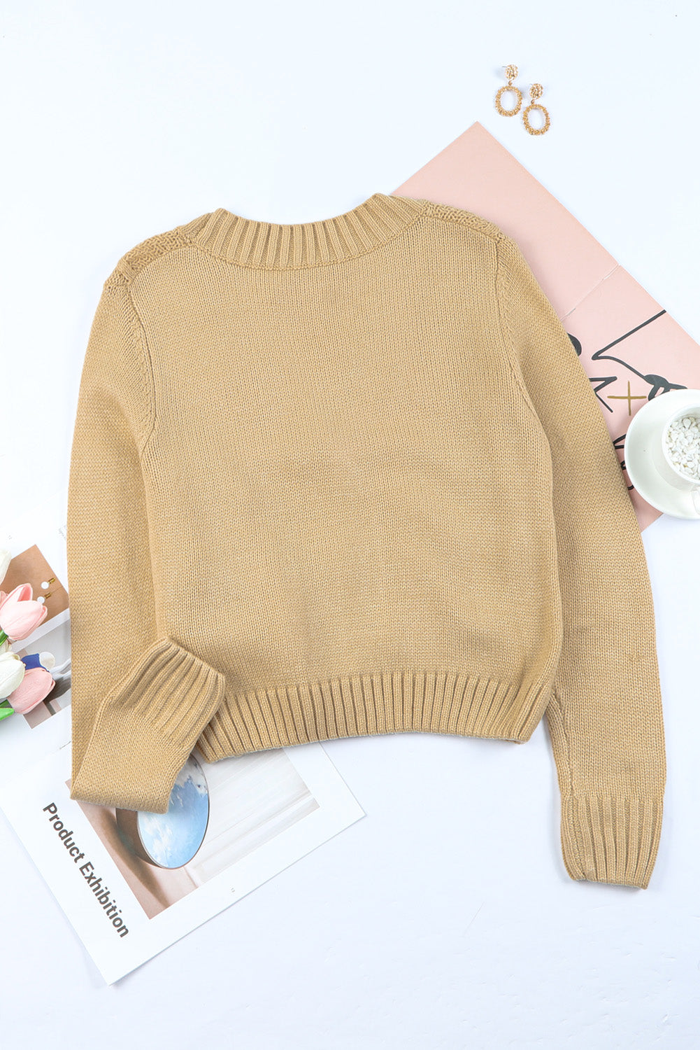 Cardigan texturé beige avec poches avant et boutons-A WOMAN WE LOVE