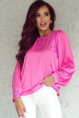 Chemisier rose à col rond et manches longues bouffantes en satin-A WOMAN WE LOVE