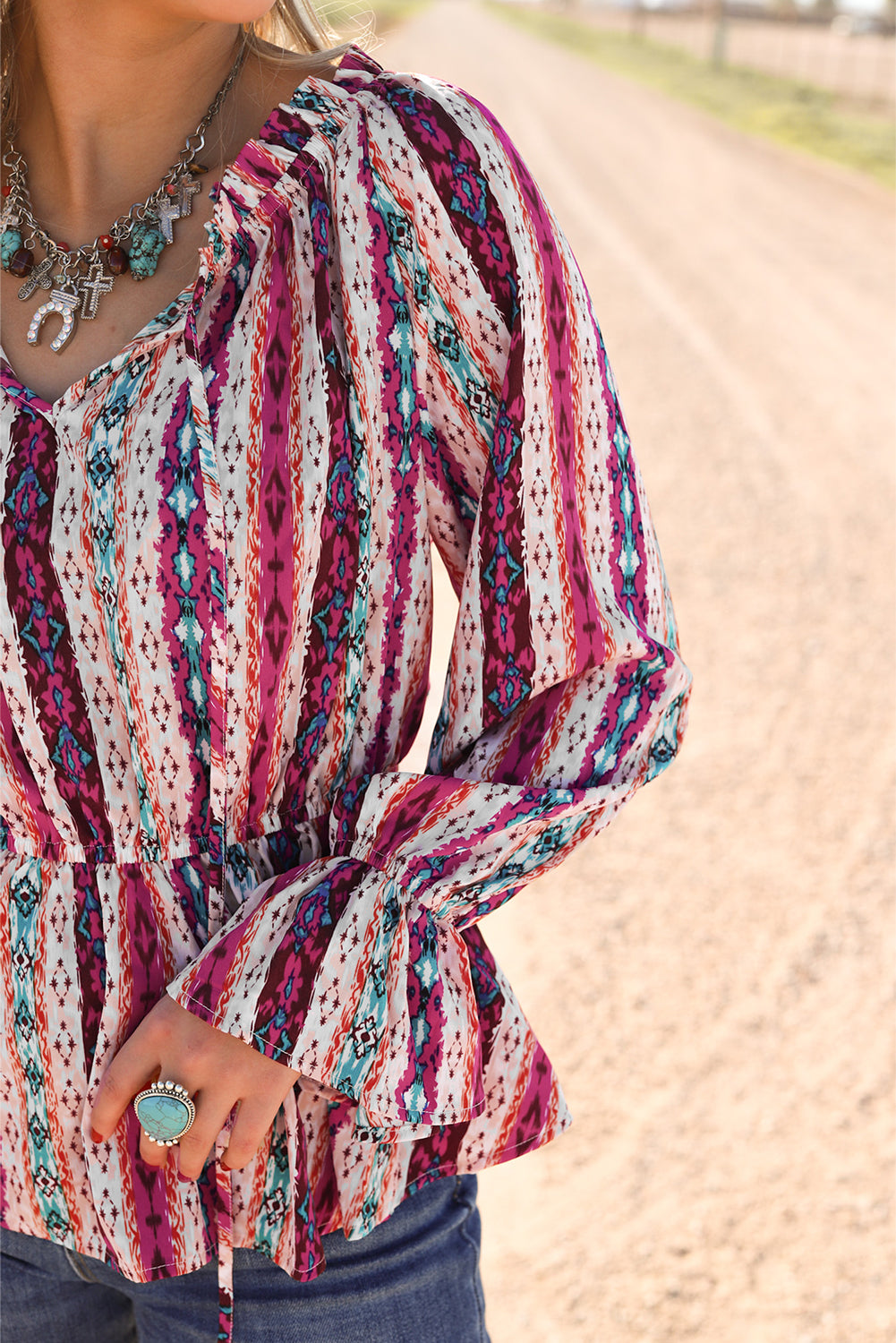 Chemisier péplum multicolore à col fendu et style aztèque occidental-A WOMAN WE LOVE