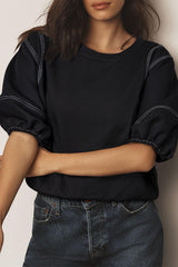 Black sweatshirt with mid-long sleeves *
