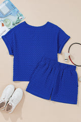 Ensemble t-shirt et short boutonné texturé en jacquard bleu ciel-A WOMAN WE LOVE